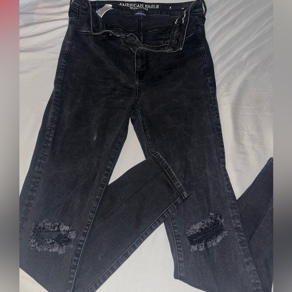 AMERICAN EAGLE SKINNY JEANS!!SIZE 10